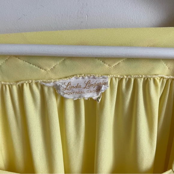Vintage Linda Montréal Nylon Nightgown Yellow Flowers Embroidery One Size - Picture 8 of 15